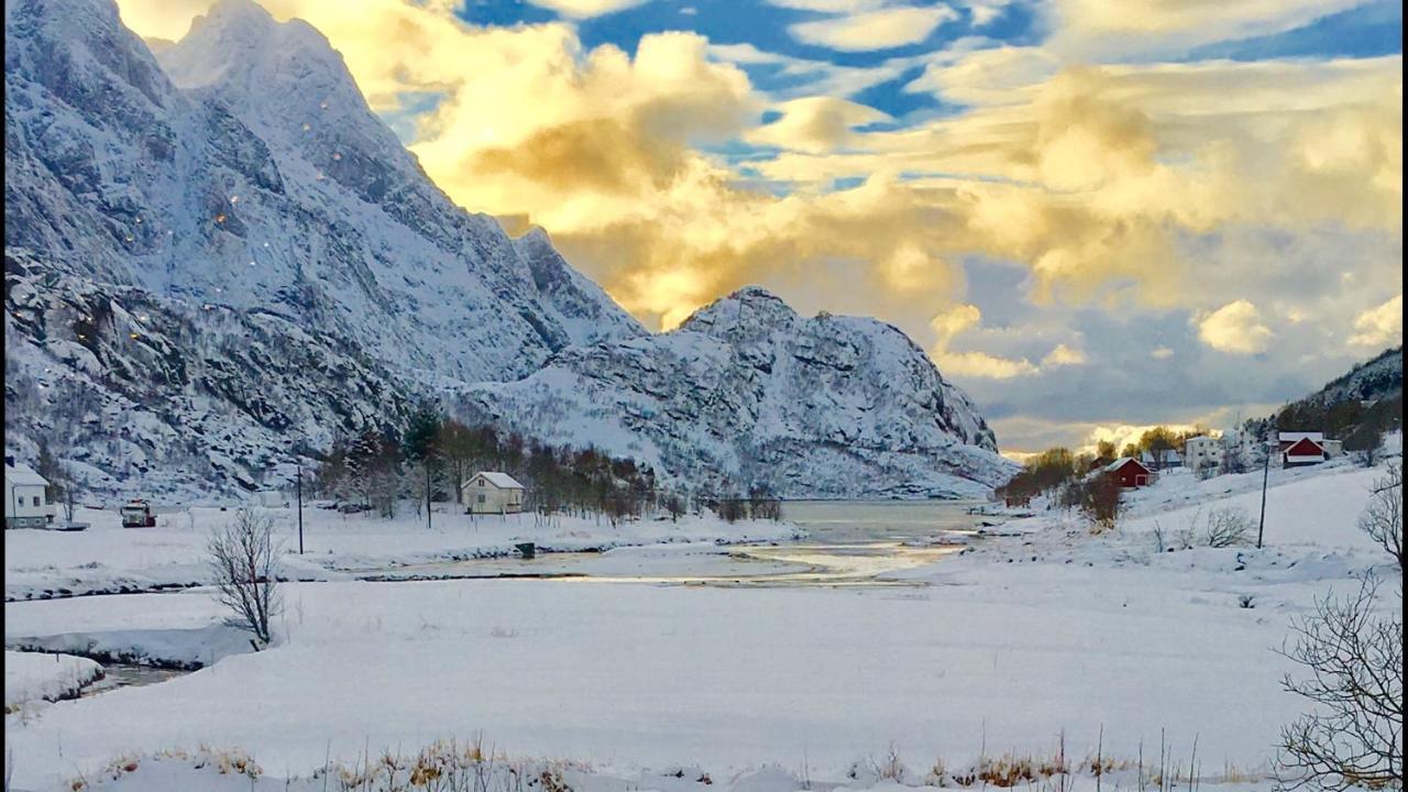 Lofoten Fjord Lodge Saupstad  Eksteriør billede